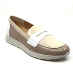 Pitillos mocassin beige lakleer 10420